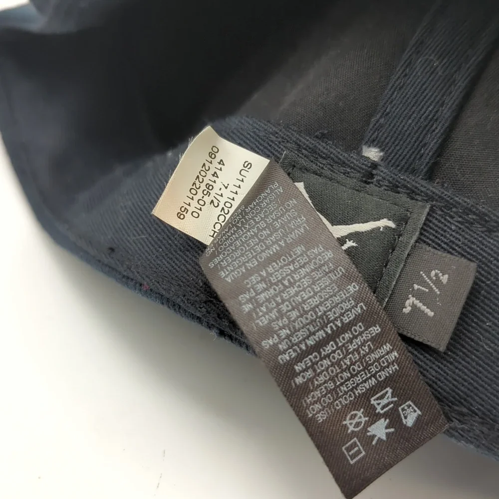 Air Jordan AJ Retro 8 Hat Men 7 1/2 Black Embroidered Logo Jumpman Fitted Cap